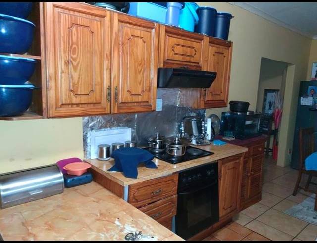 3 BEDROOM HOUSE FOR SALE IN VANDERBIJLPARK CW 4